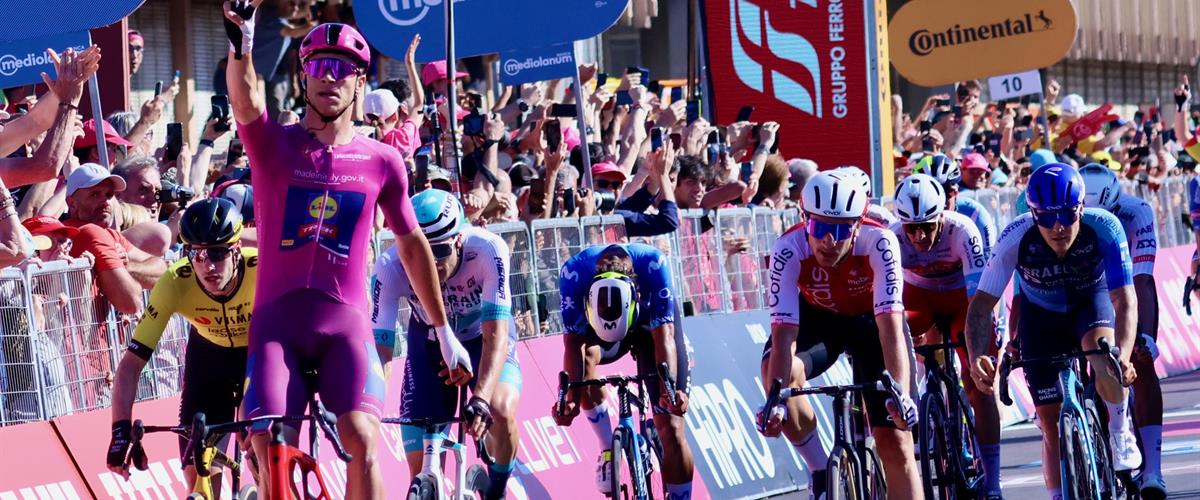 Giro d'Italia - Tris di Milan a Cento