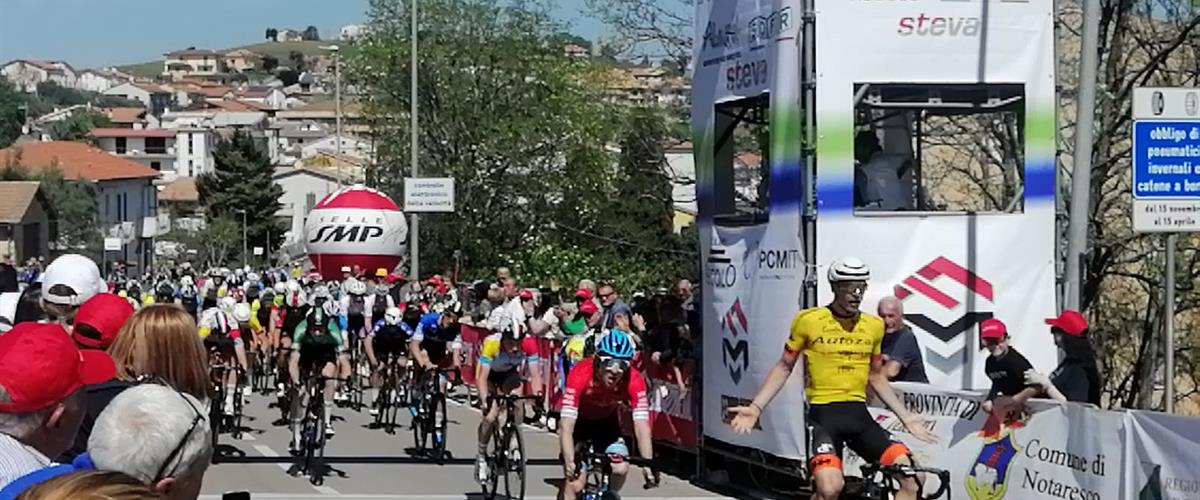 Giro d’Abruzzo Juniores: bis di Alessio Magagnotti a Notaresco